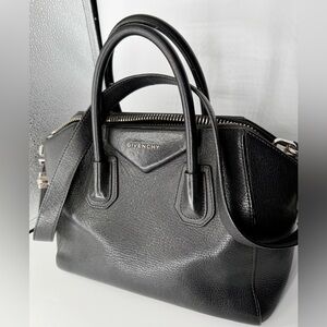 A Condition- GIVENCHY Black Grained Leather 2-way Bag tote
